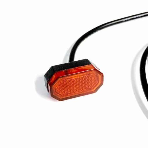 Luz trasera para guardabarros de 4 agujeros (3,7V) - Imagen 2